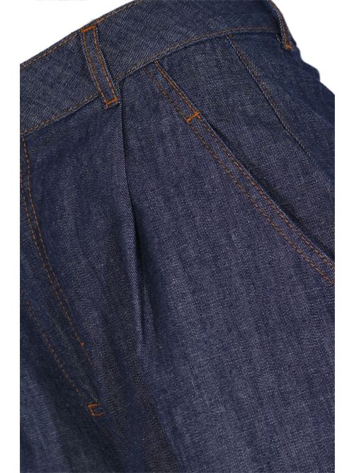 Shorts in cotone chambray con pinces Alpha Studio | AD-6521Q9000